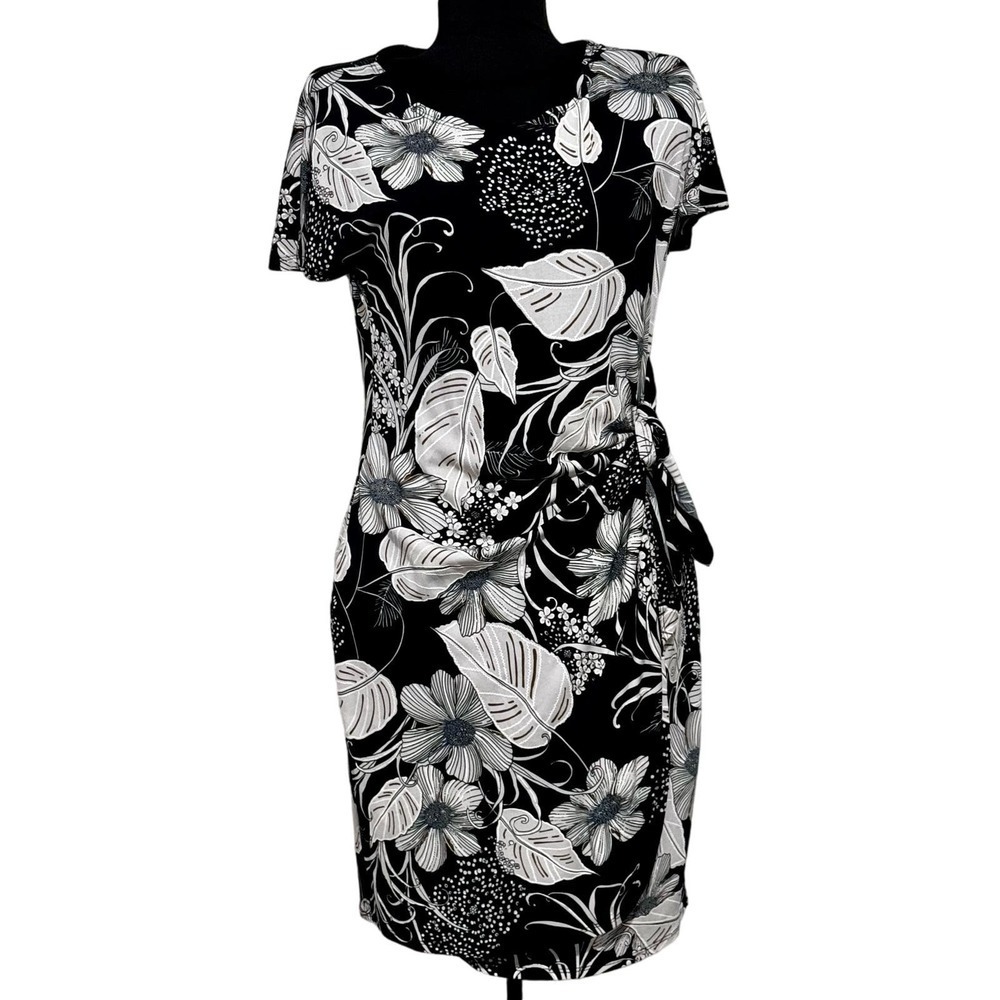 Signature By Robbie Bee Black Floral Short‎ Sleeve Knee Length Dress Size Small